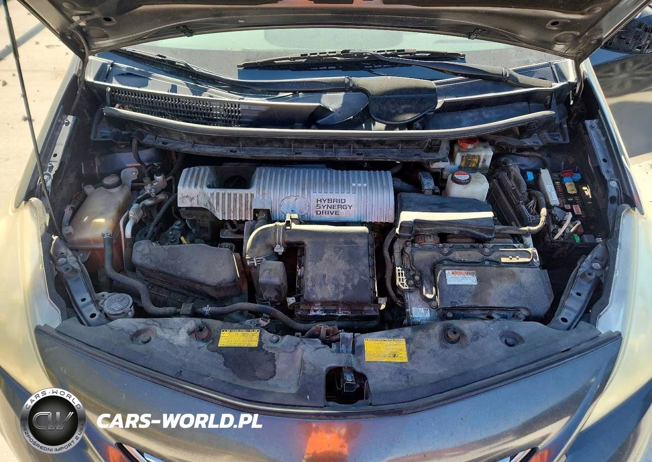 2014 Toyota Prius V Two VIN:JTDZN3EU6EJ008255 - 11