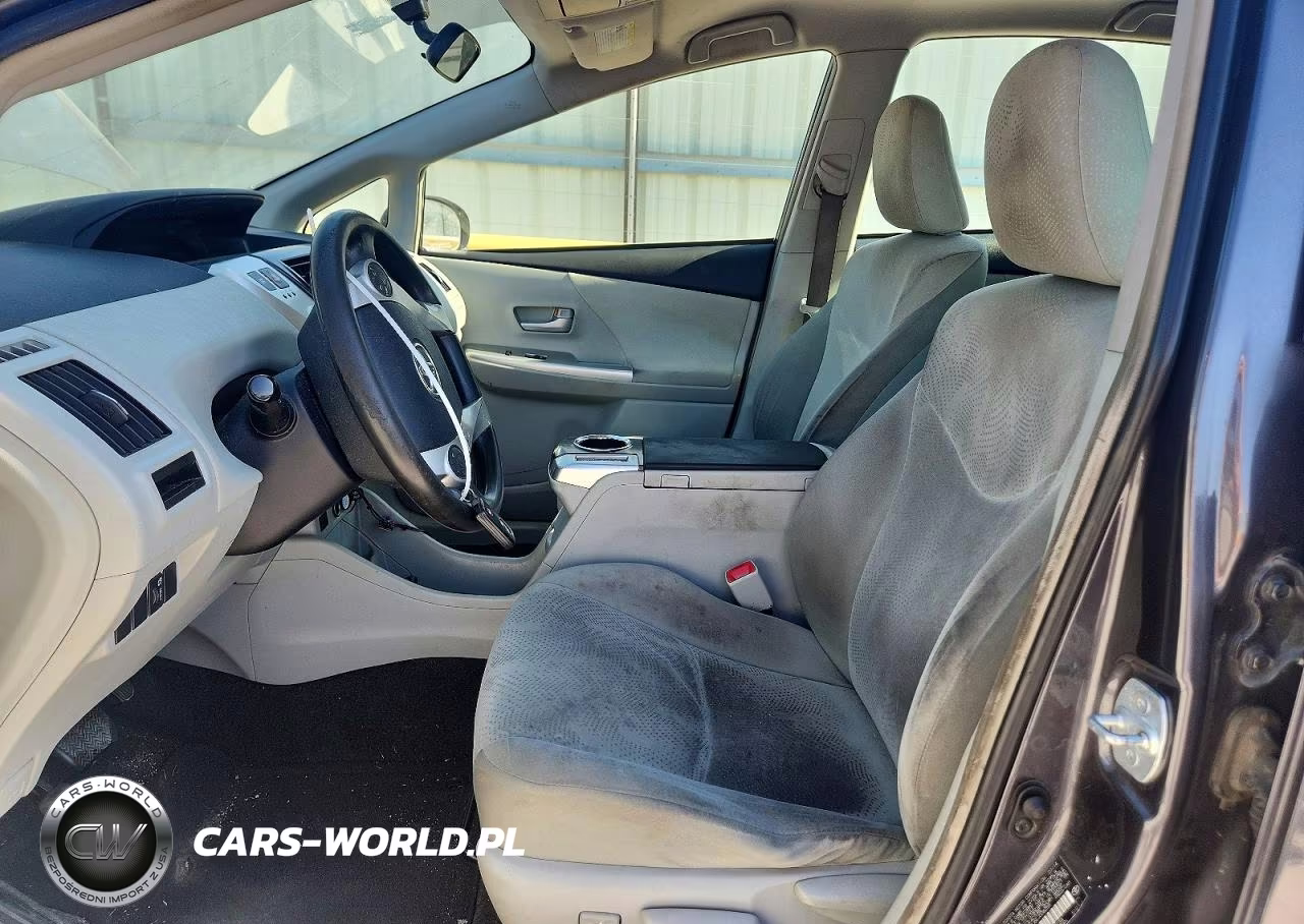 2014 Toyota Prius V Two VIN:JTDZN3EU6EJ008255 - 7