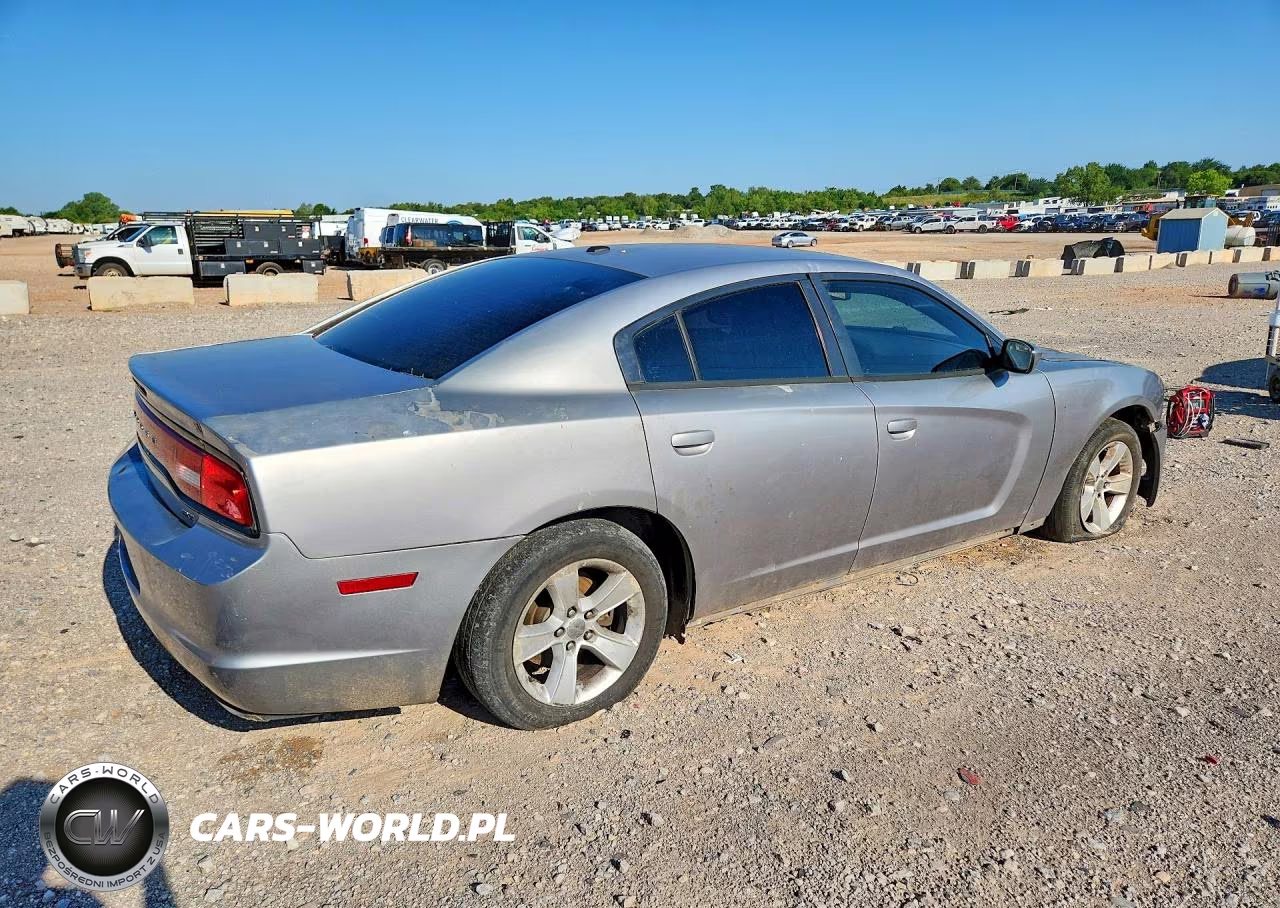 2014 Dodge Charger Sxt VIN:2C3CDXHG2EH239326 - 3
