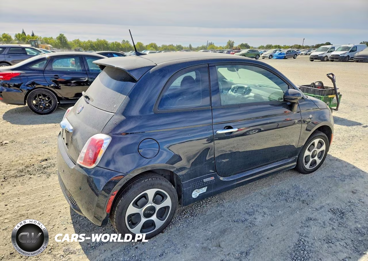 2016 Fiat 500 Electric VIN:3C3CFFGE4GT193111 - 3