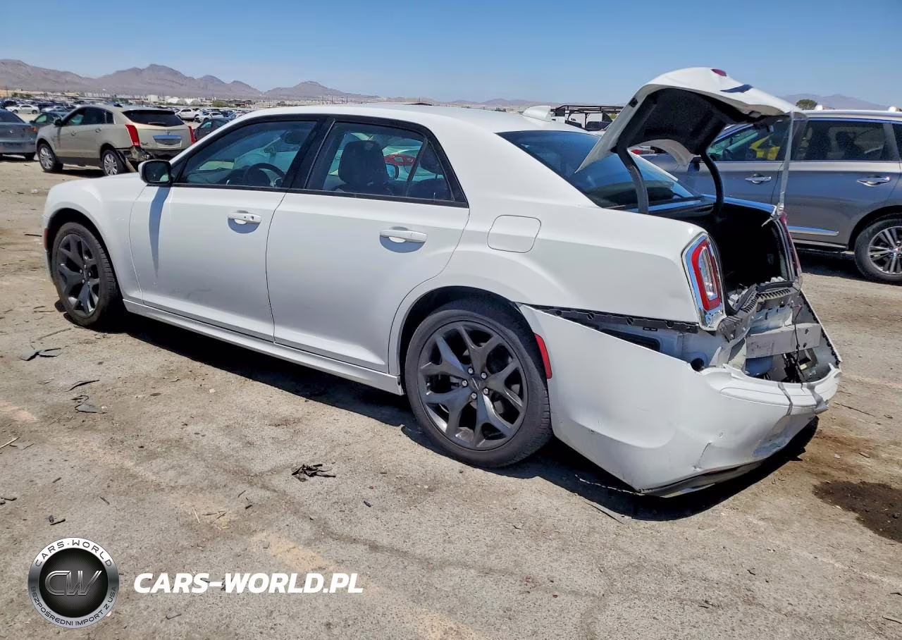 2022 Chrysler 300 Touring L VIN:2C3CCADG3NH123221 - 2