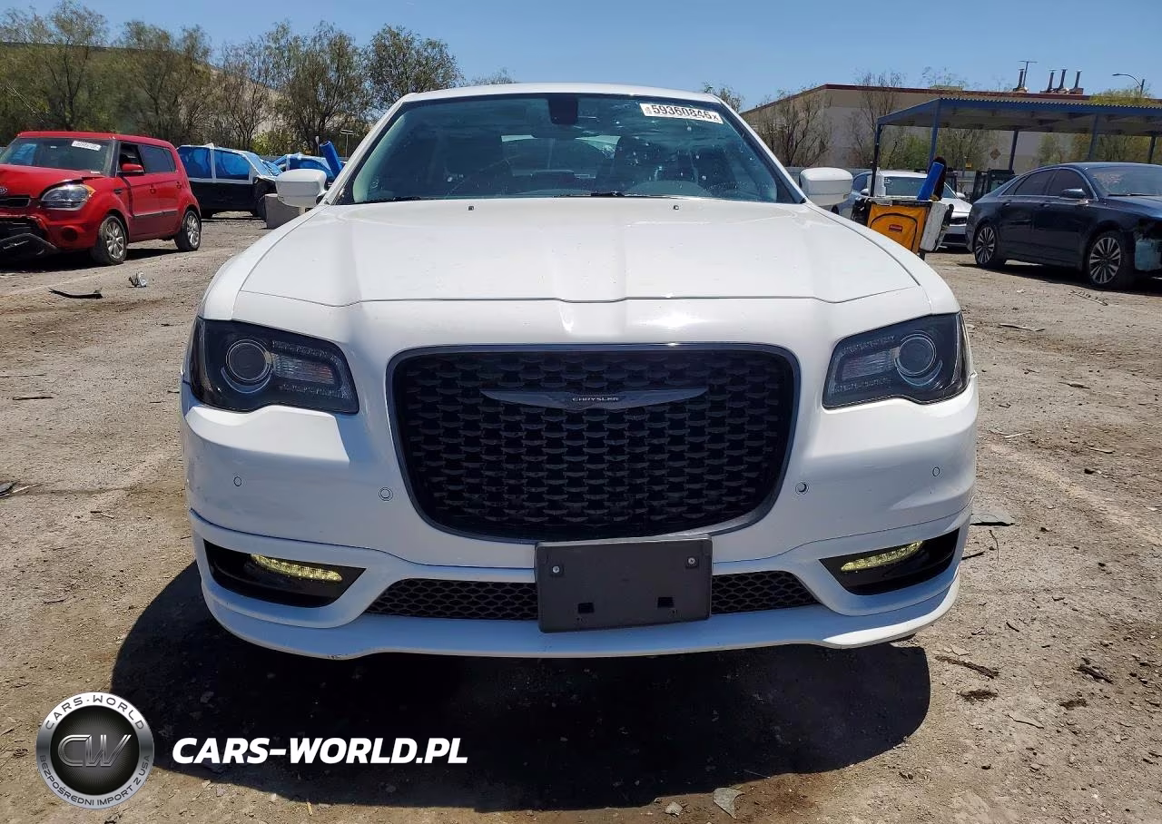 2022 Chrysler 300 Touring L VIN:2C3CCADG3NH123221 - 5