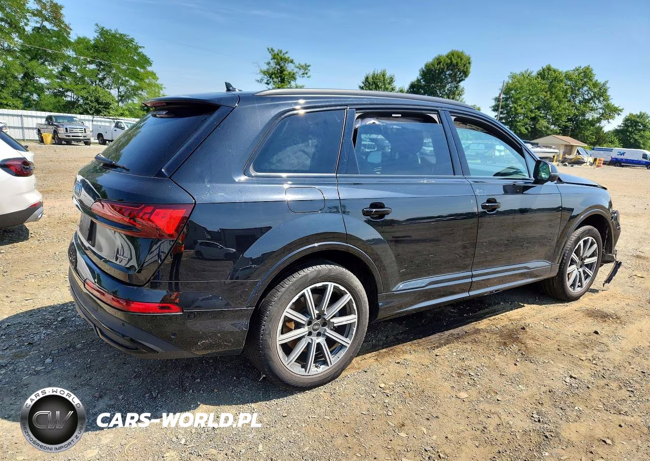 2023 Audi Q7 Premium Plus VIN:WA1LCBF74PD000567 - 3