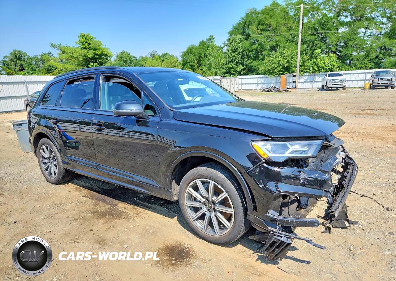 2023 Audi Q7 Premium Plus VIN:WA1LCBF74PD000567 - 4