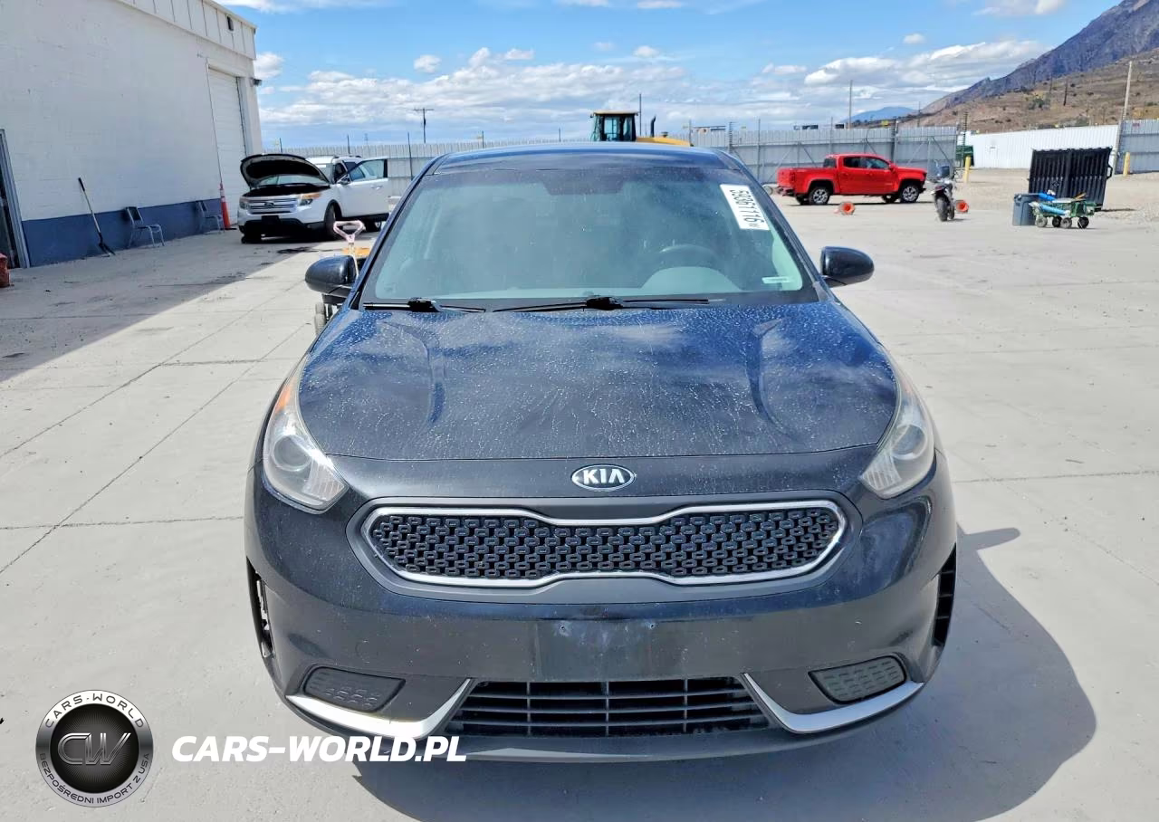 2018 Kia Niro Fe VIN:KNDCB3LC9J5129860 - 5