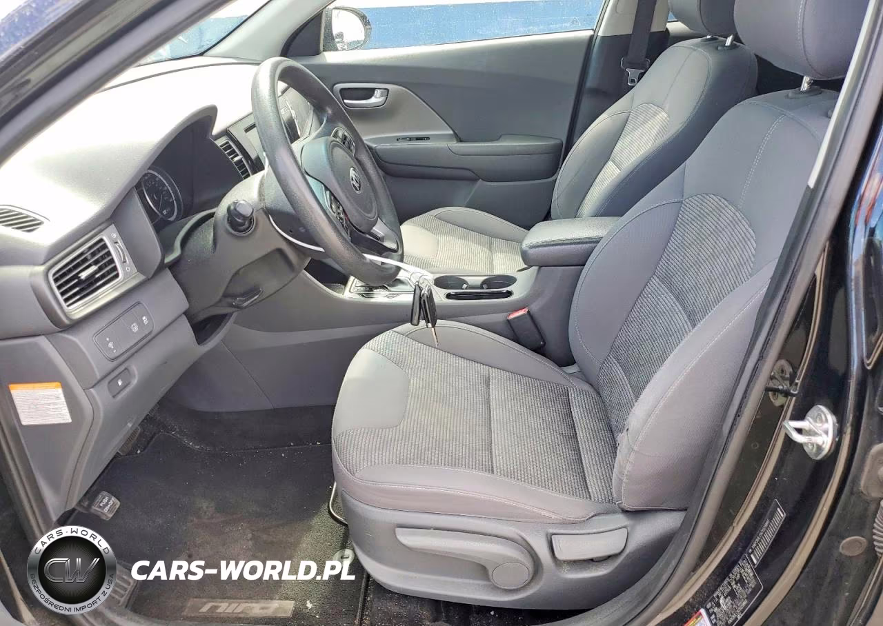 2018 Kia Niro Fe VIN:KNDCB3LC9J5129860 - 7
