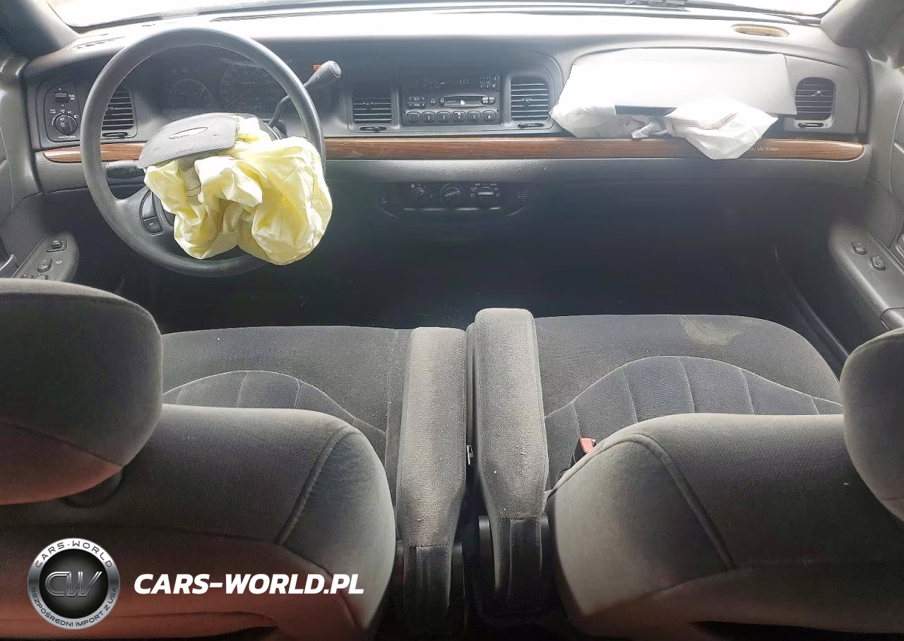 2002 Ford Crown Victoria VIN:2FAFP73W92X152237 - 8