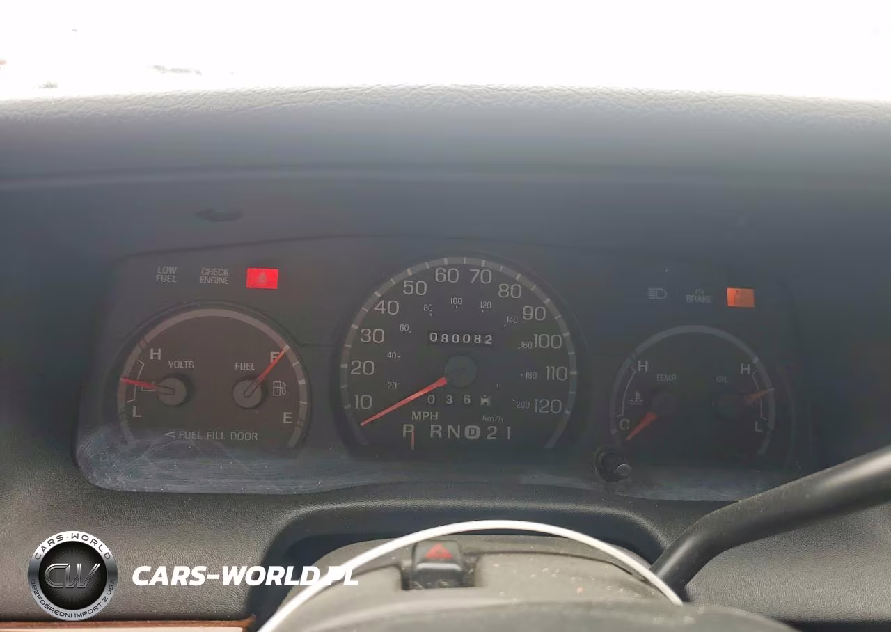 2002 Ford Crown Victoria VIN:2FAFP73W92X152237 - 9