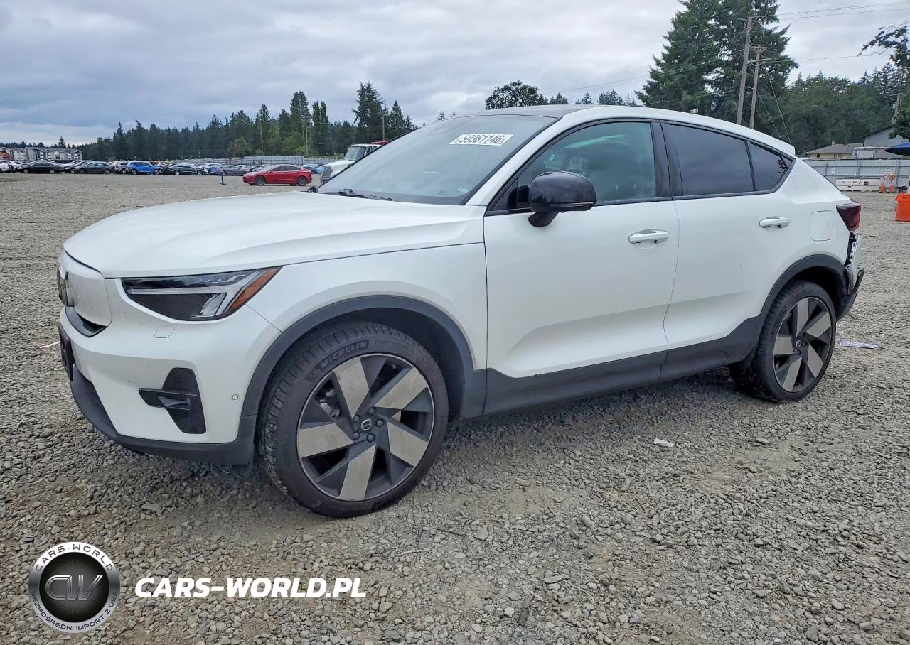 2023 Volvo C40 Recharge Ultimate – zdjęcie 1 z 13