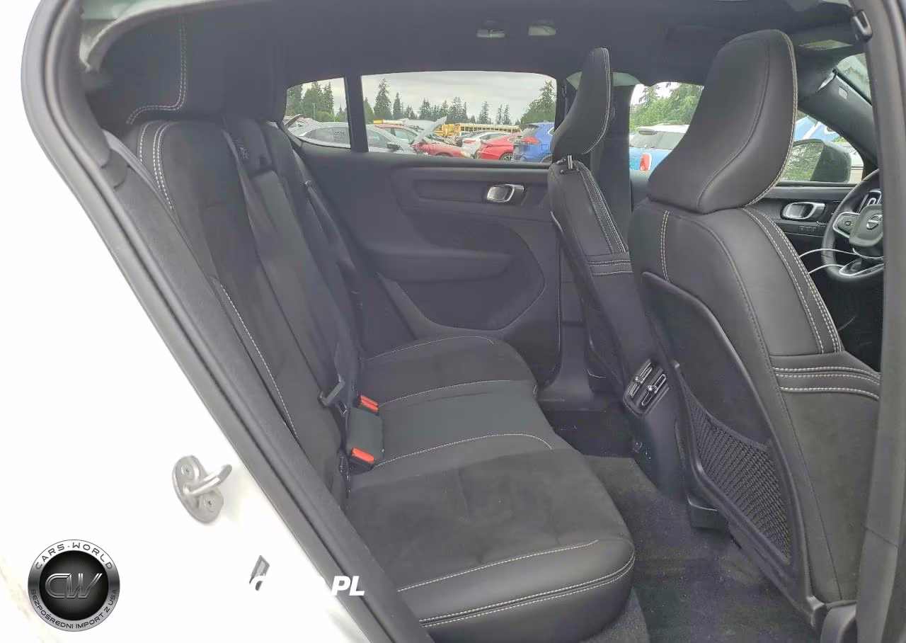2023 Volvo C40 Recharge Ultimate VIN:YV4ED3GM7P2058526 - 11