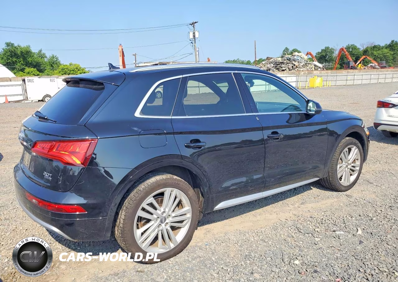 2018 Audi Q5 Premium Plus VIN:WA1BNAFY2J2104115 - 3