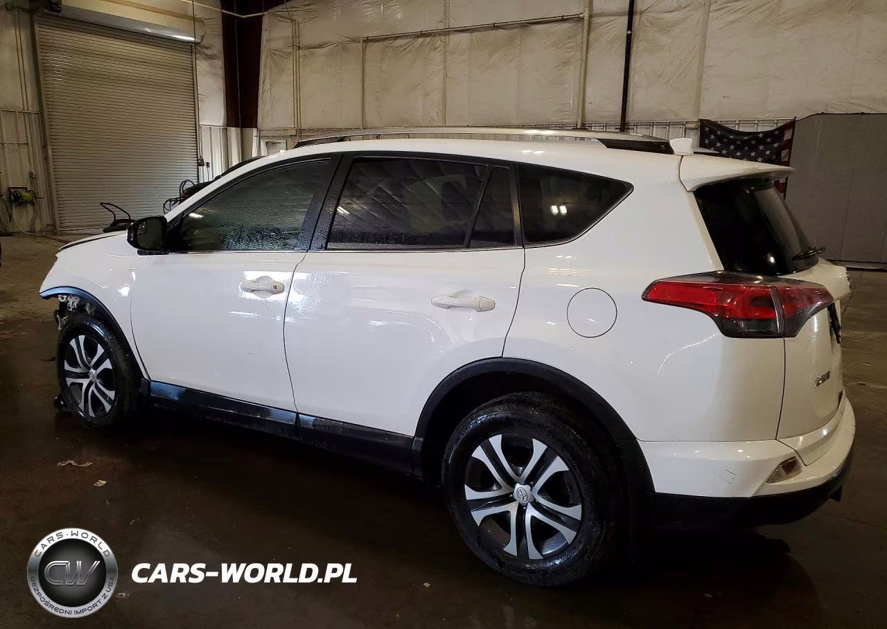 2018 Toyota Rav4 Le VIN:JTMBFREV6JJ186834 - 2