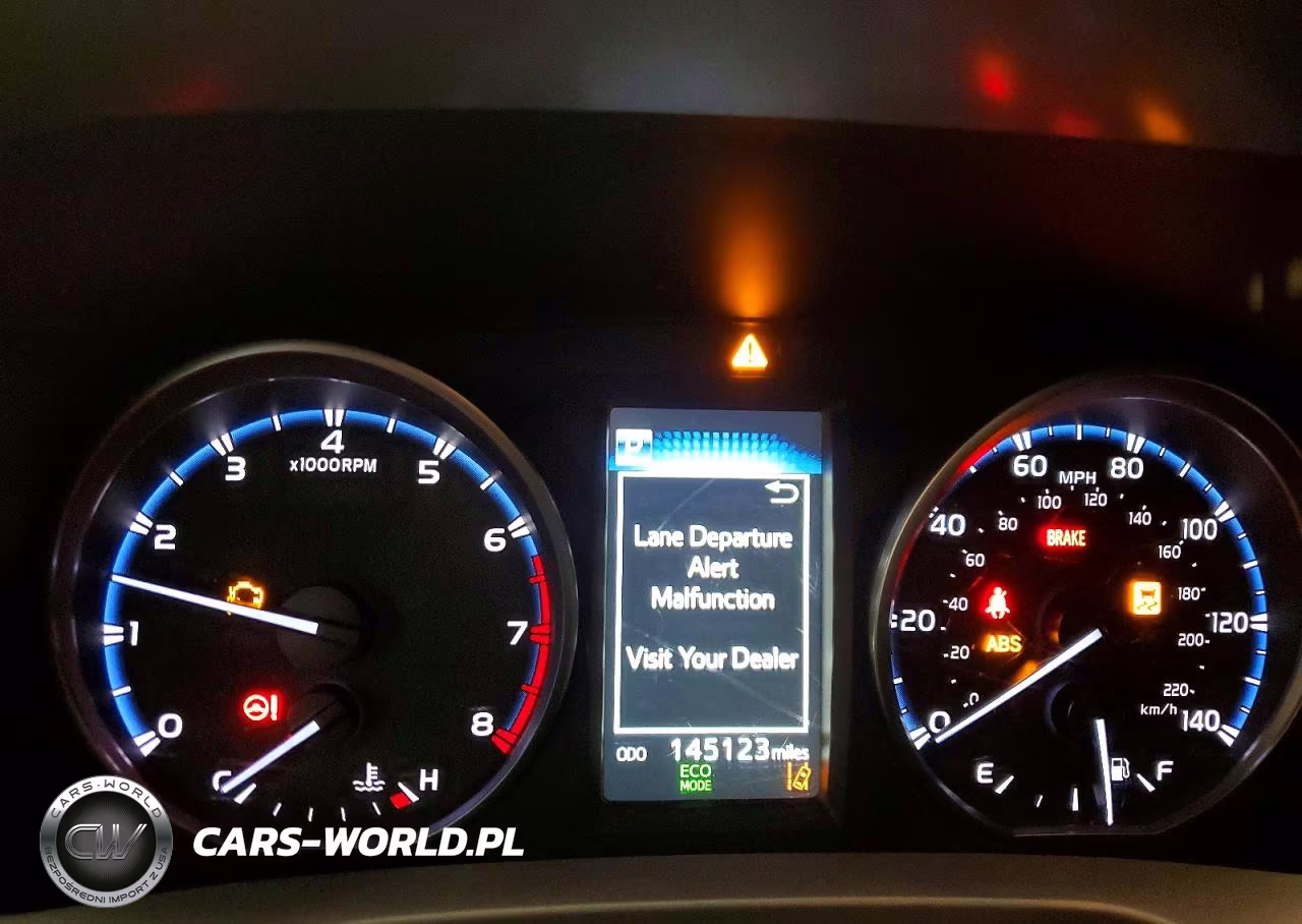 2018 Toyota Rav4 Le VIN:JTMBFREV6JJ186834 - 9