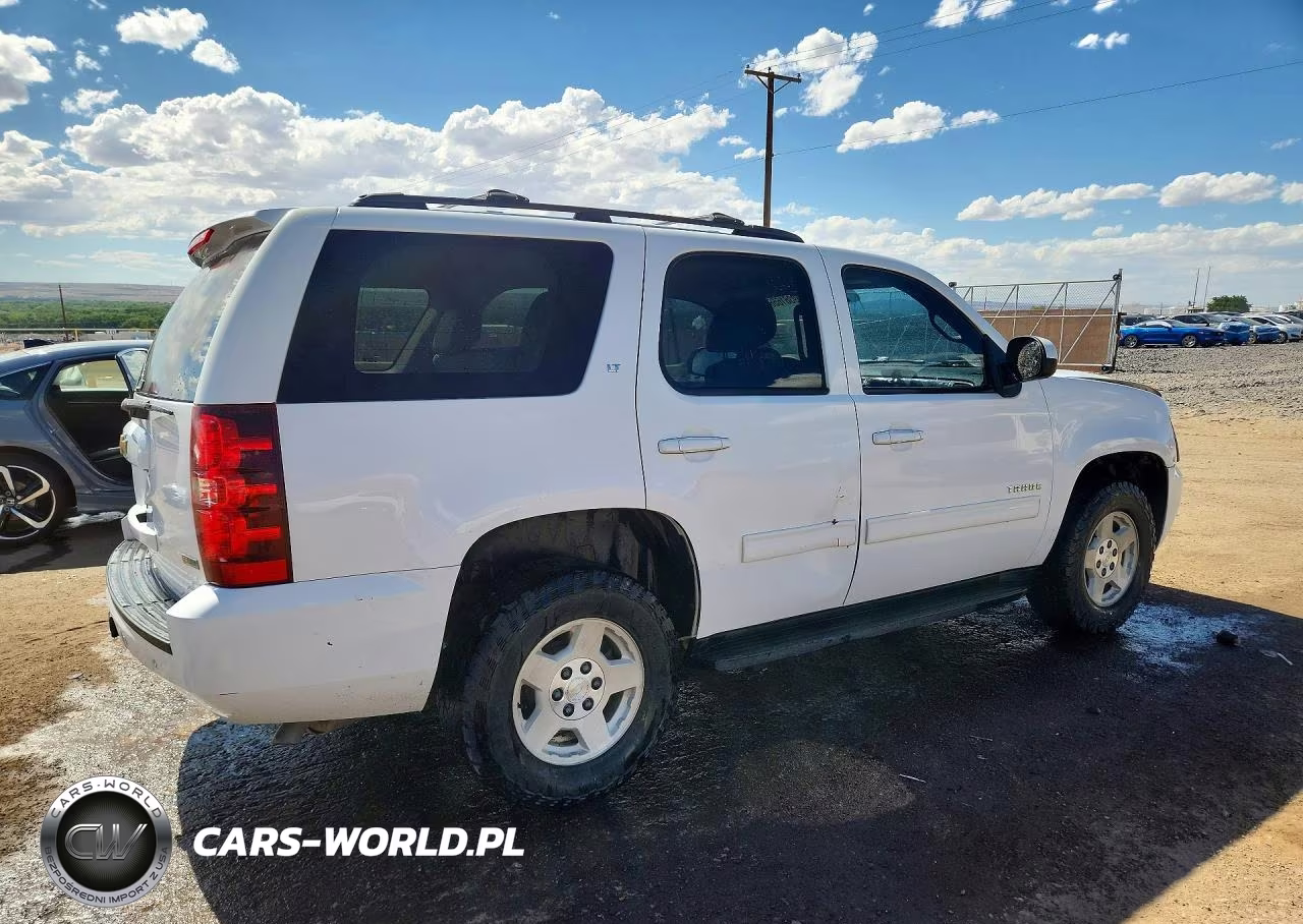 2011 Chevrolet Tahoe K1500 Lt VIN:1GNSKBE06BR245575 - 3