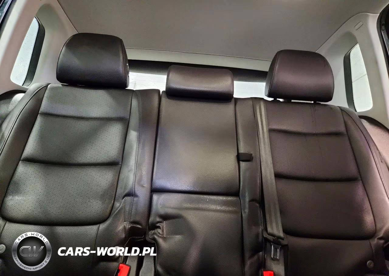 2016 Volkswagen Tiguan S VIN:WVGBV7AX6GW516672 - 10