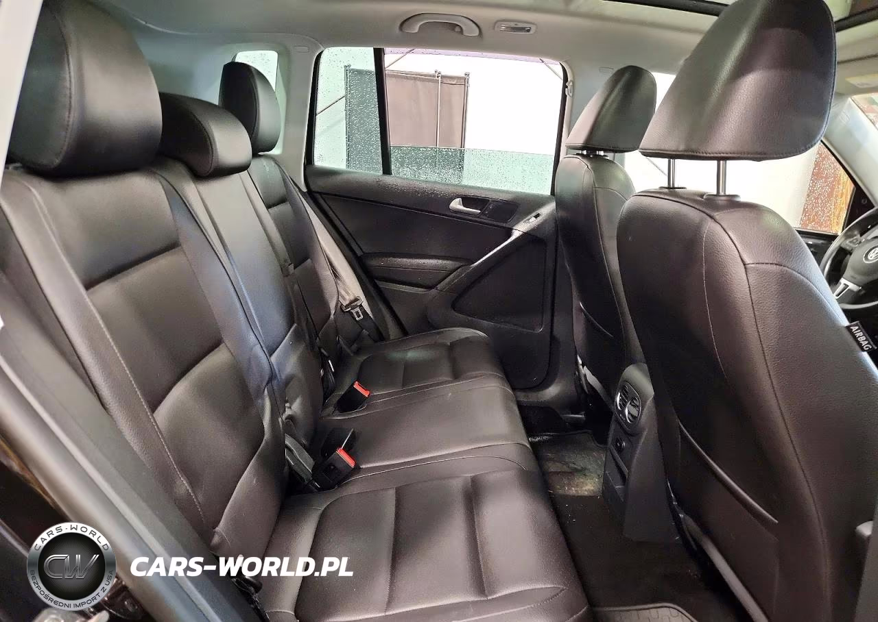 2016 Volkswagen Tiguan S VIN:WVGBV7AX6GW516672 - 11