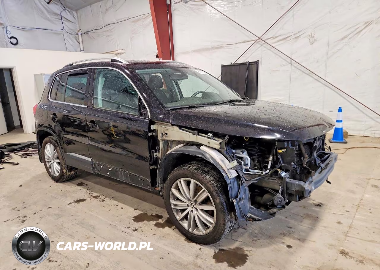 2016 Volkswagen Tiguan S VIN:WVGBV7AX6GW516672 - 4