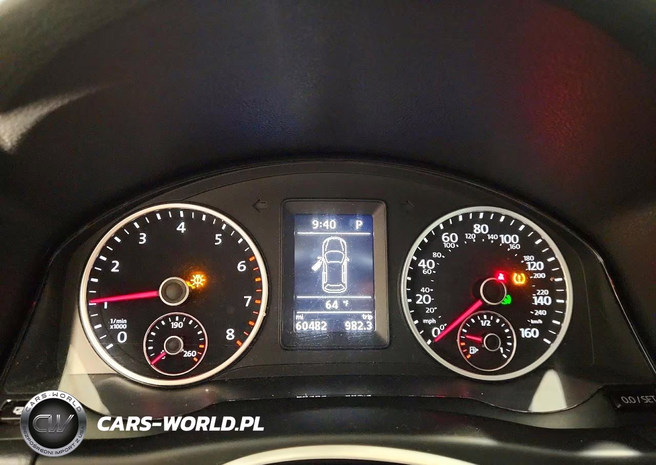 2016 Volkswagen Tiguan S VIN:WVGBV7AX6GW516672 - 9
