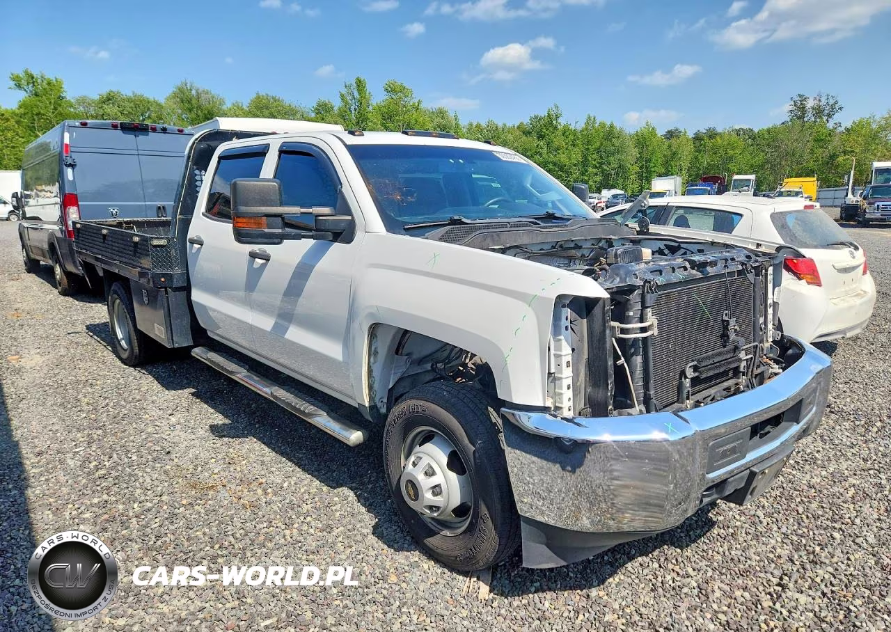 2017 Chevrolet Silverado C3500 VIN:1GB4CYCG1HF171921 - 4
