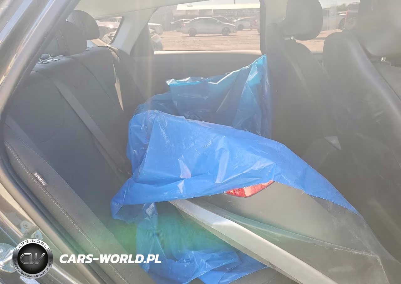 2025 Kia K4 Lxs VIN:3KPFT4DE9SE102857 - 10