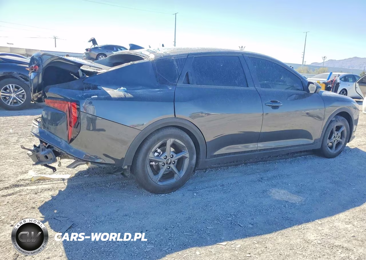 2025 Kia K4 Lxs VIN:3KPFT4DE9SE102857 - 3