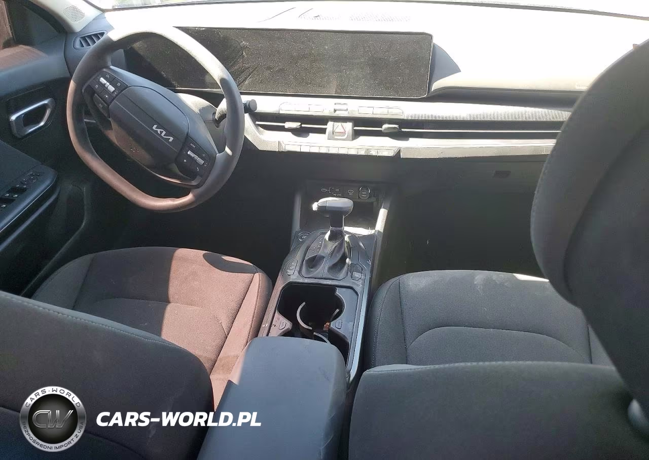 2025 Kia K4 Lxs VIN:3KPFT4DE9SE102857 - 8