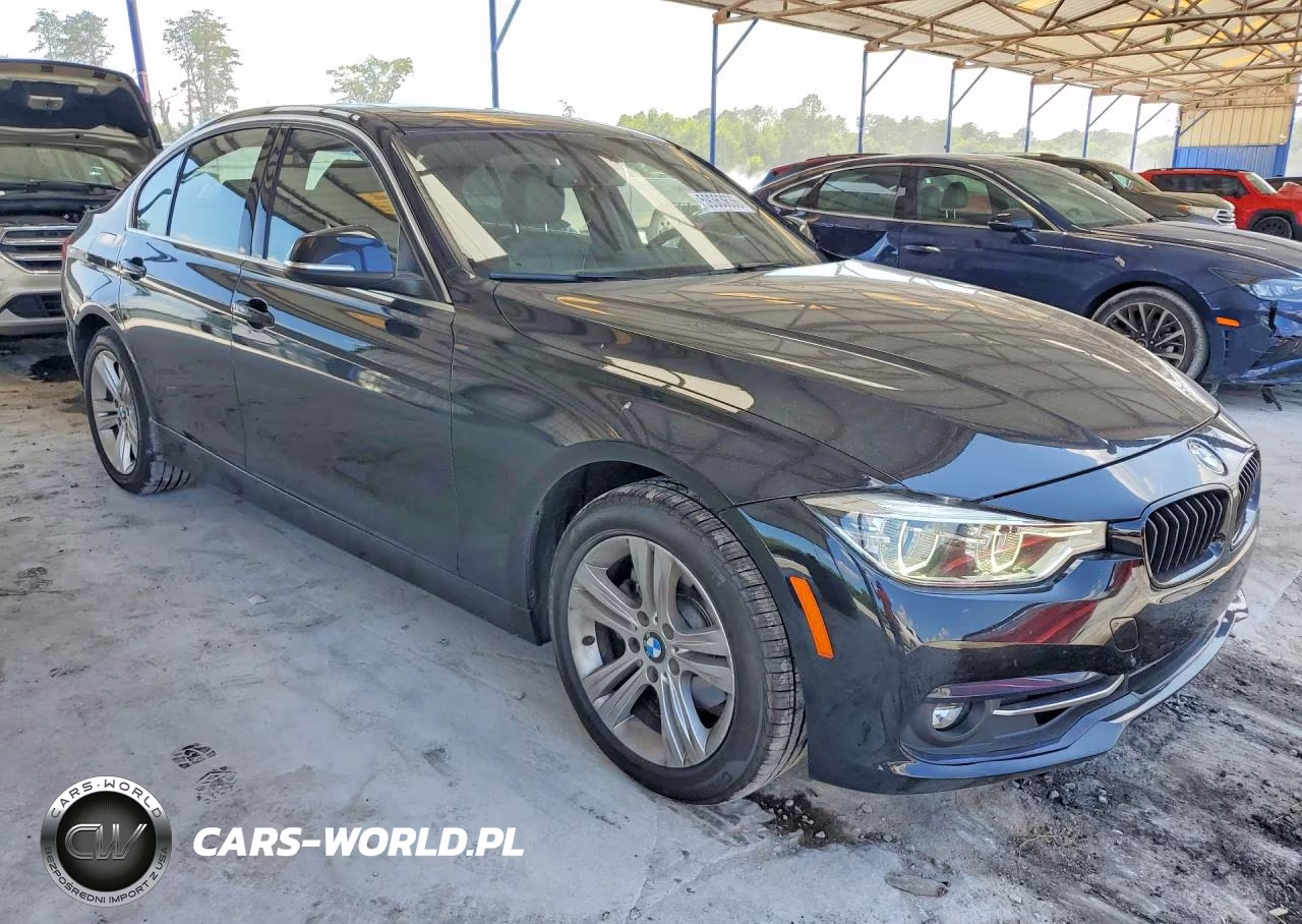 2018 BMW 330 Xi VIN:WBA8D9G56JNU71519 - 4