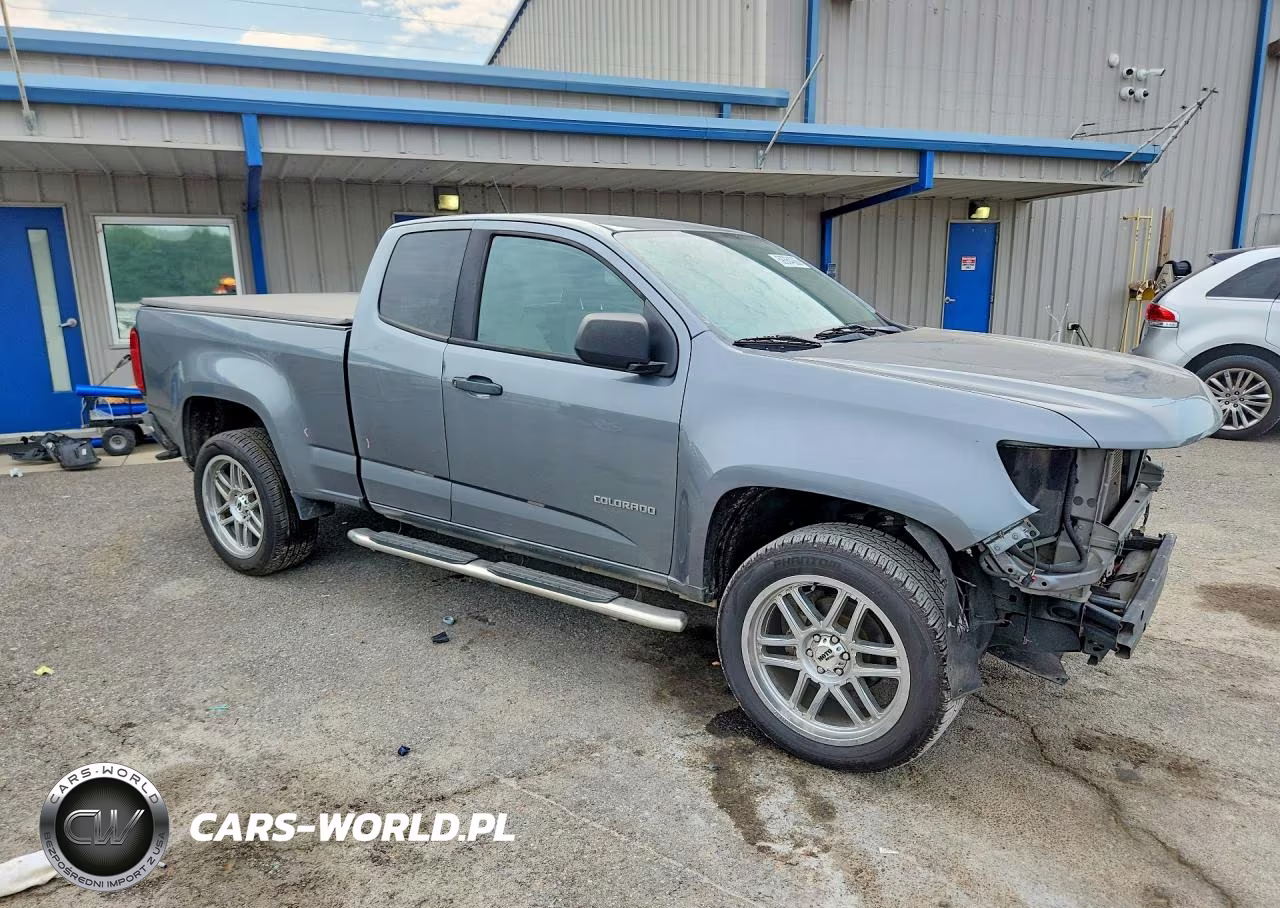 2018 Chevrolet Colorado VIN:1GCHSBEA0J1304662 - 4