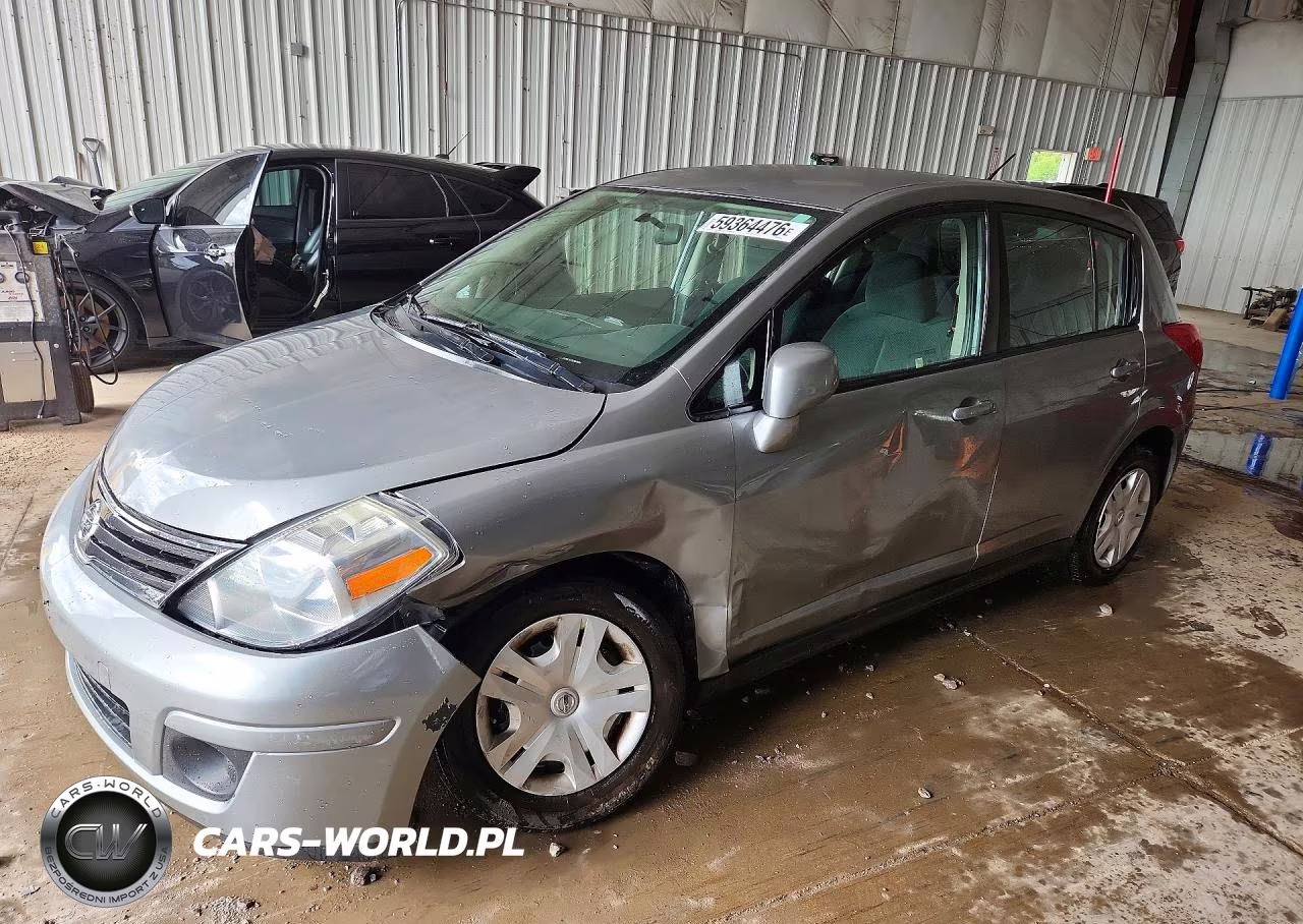 2012 Nissan Versa 1.8 S – zdjęcie 1 z 12