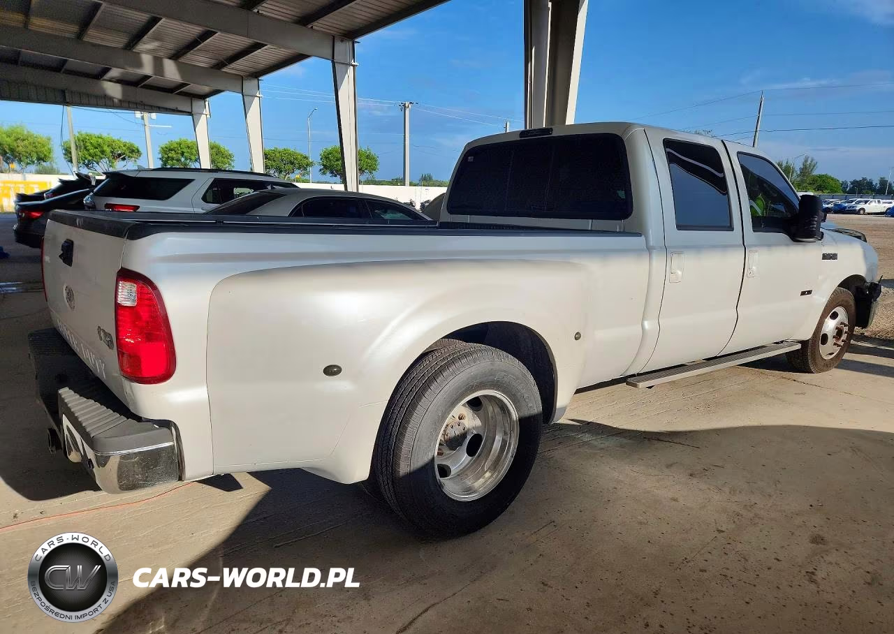 2005 Ford F350 Super Duty VIN:1FTWW32P25EC49415 - 3