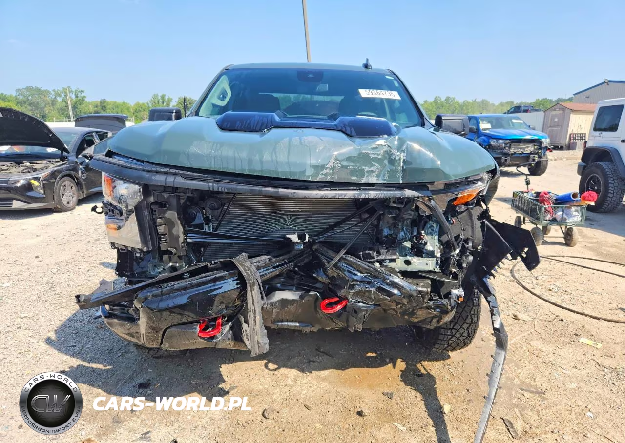 2026 Chevrolet Silverado K1500 Trail Boss Custom VIN:3GCUKCEDXTG108635 - 5
