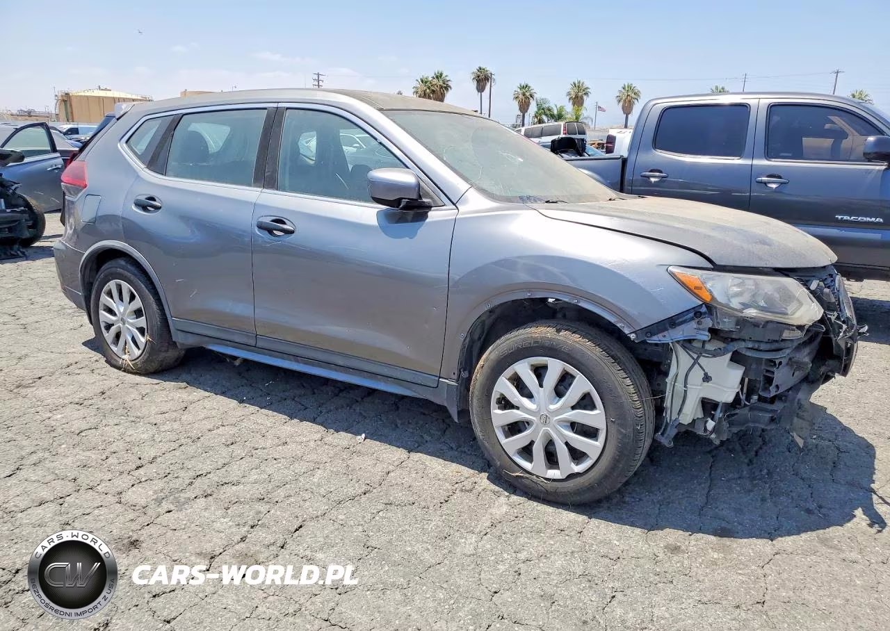 2018 Nissan Rogue S VIN:KNMAT2MTXJP601369 - 4