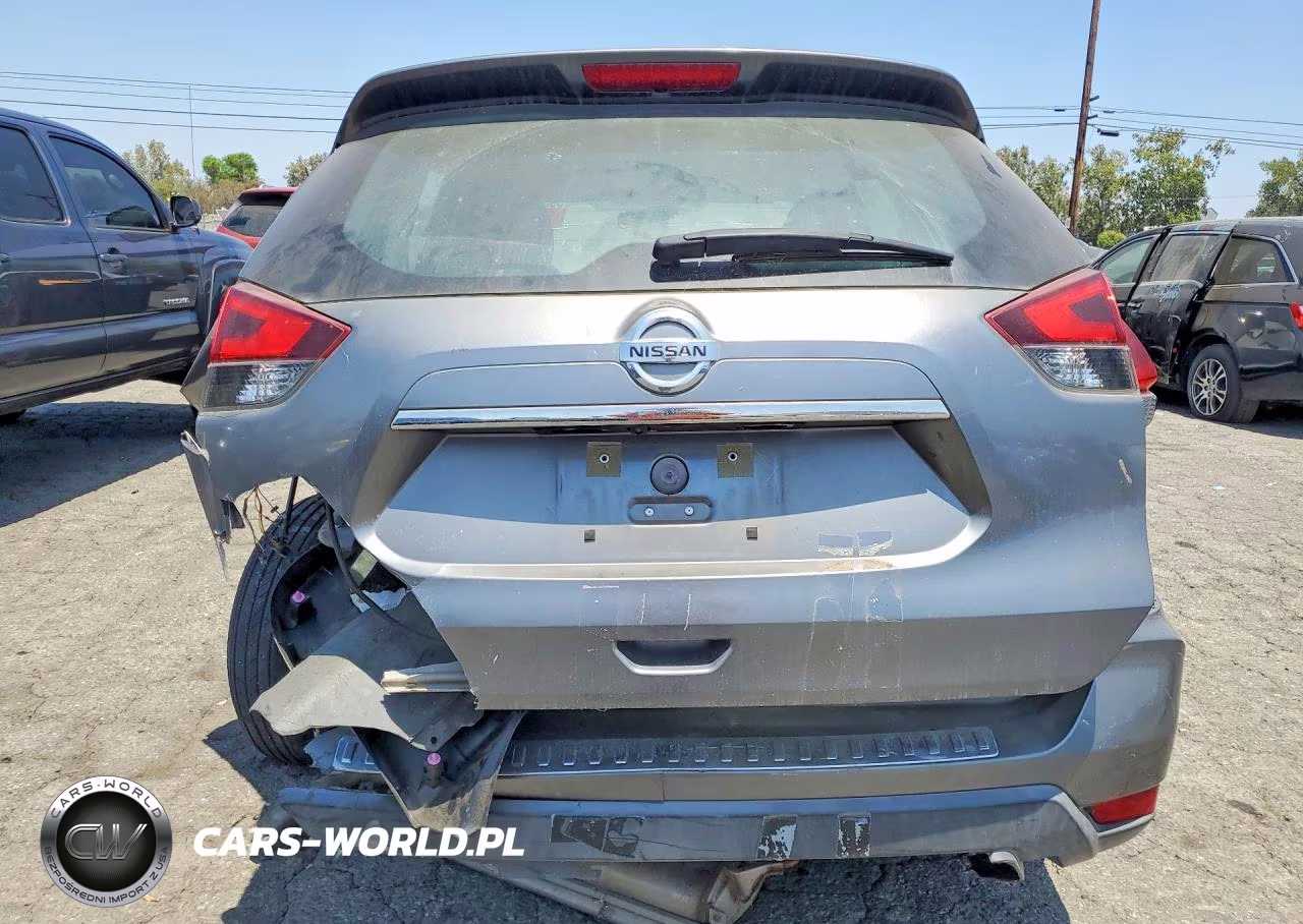 2018 Nissan Rogue S VIN:KNMAT2MTXJP601369 - 6