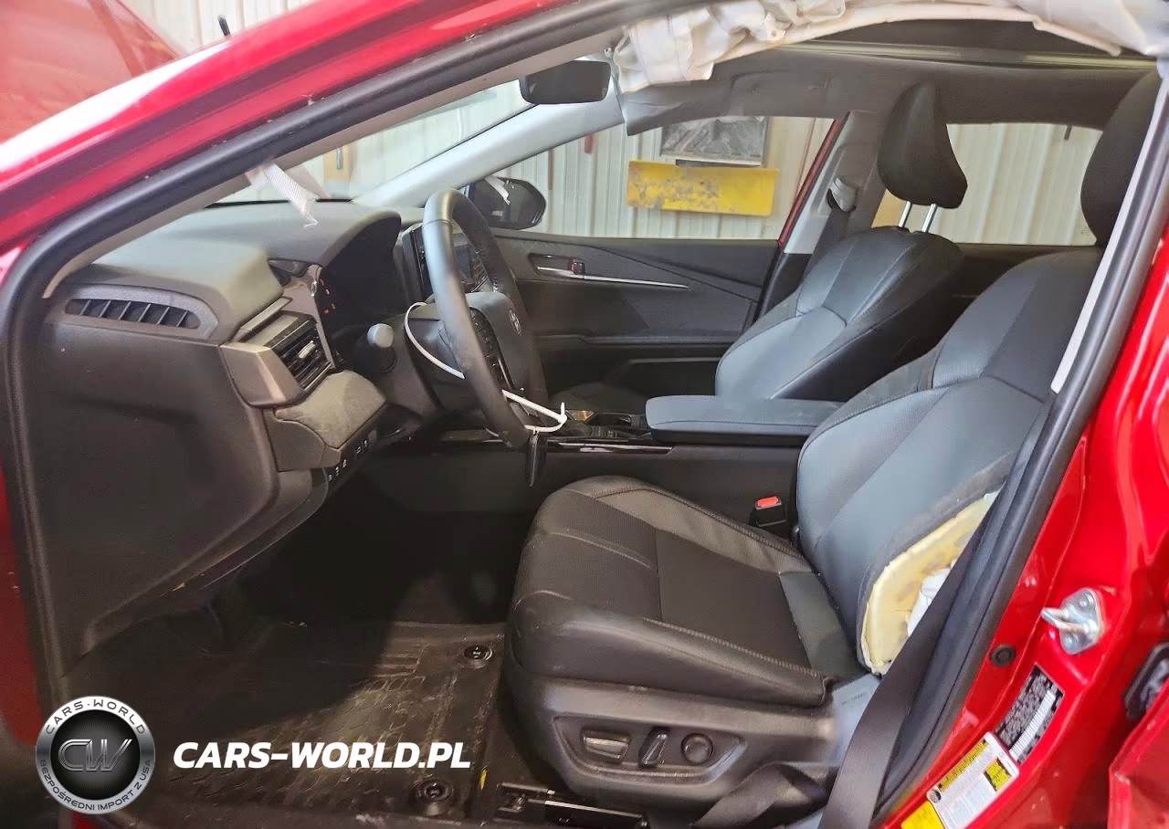 2026 Toyota Camry Xle VIN:4T1DBADK0TU042660 - 7