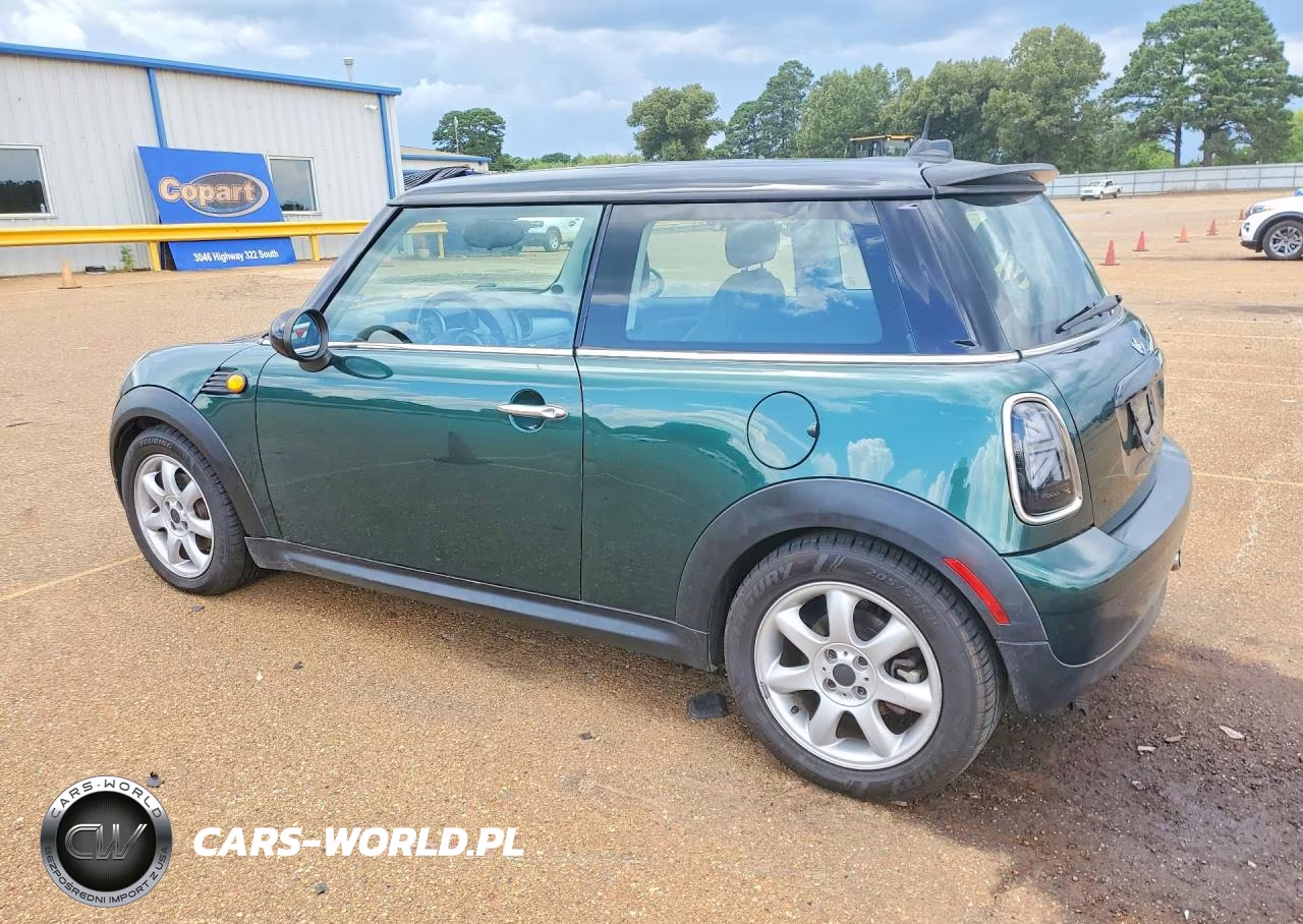 2007 Mini Cooper VIN:WMWMF33577TT51325 - 2