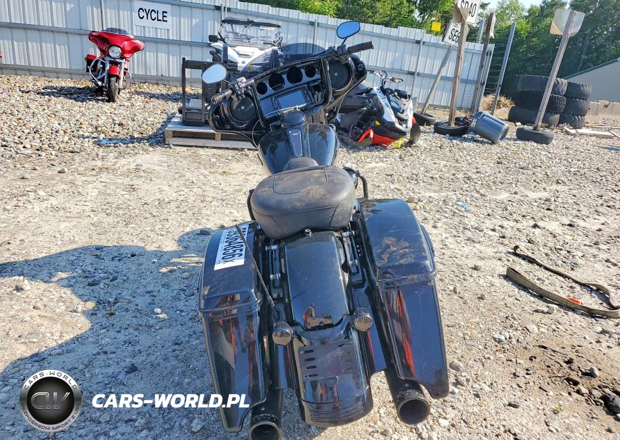2018 Harley-Davidson Flhxs Street Glide Special VIN:1HD1KRC10JB620326 - 4