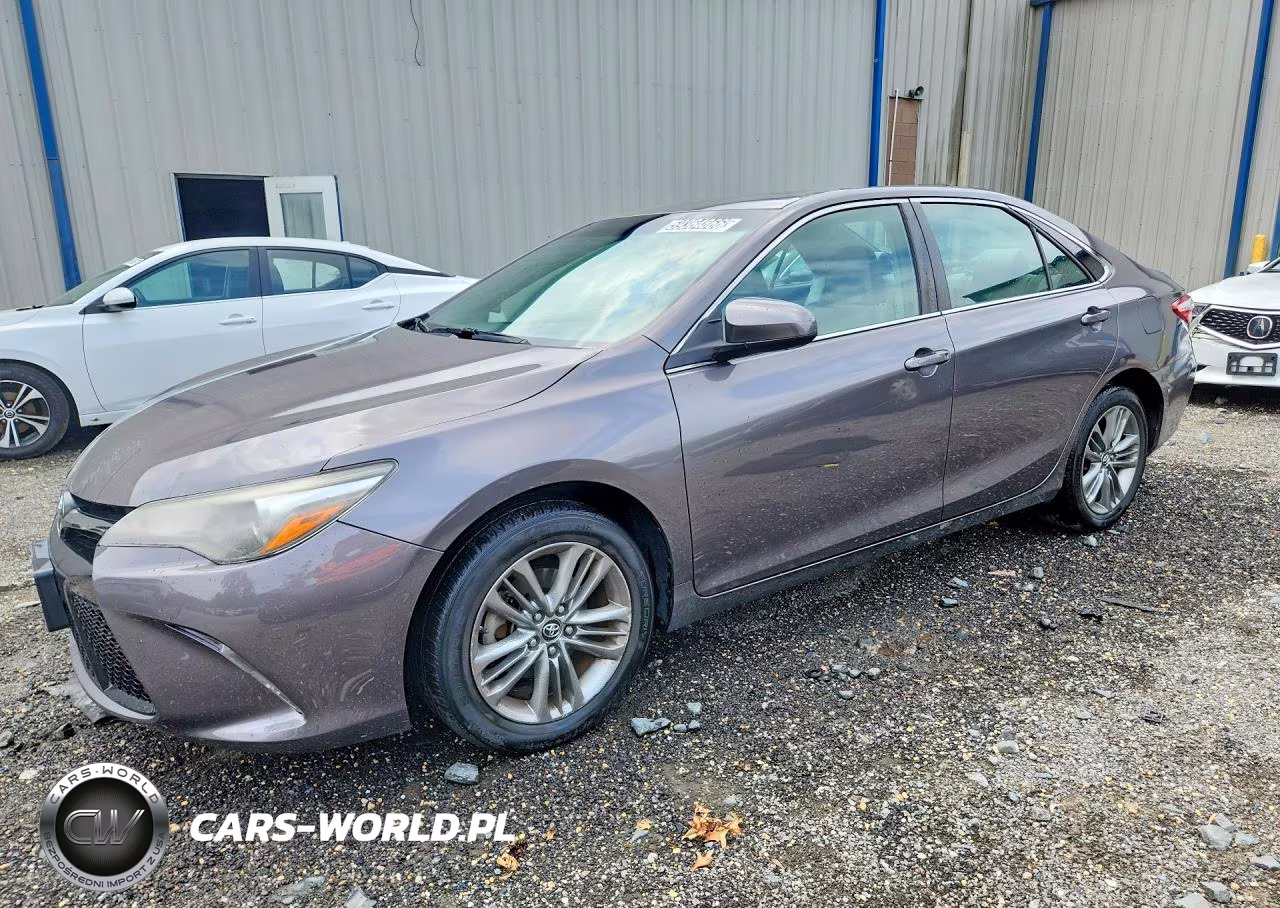 2017 Toyota Camry Le – zdjęcie 1 z 12