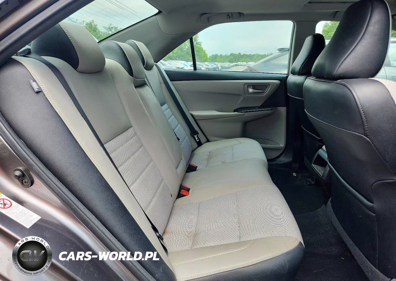 2017 Toyota Camry Le VIN:4T1BF1FK8HU383644 - 10