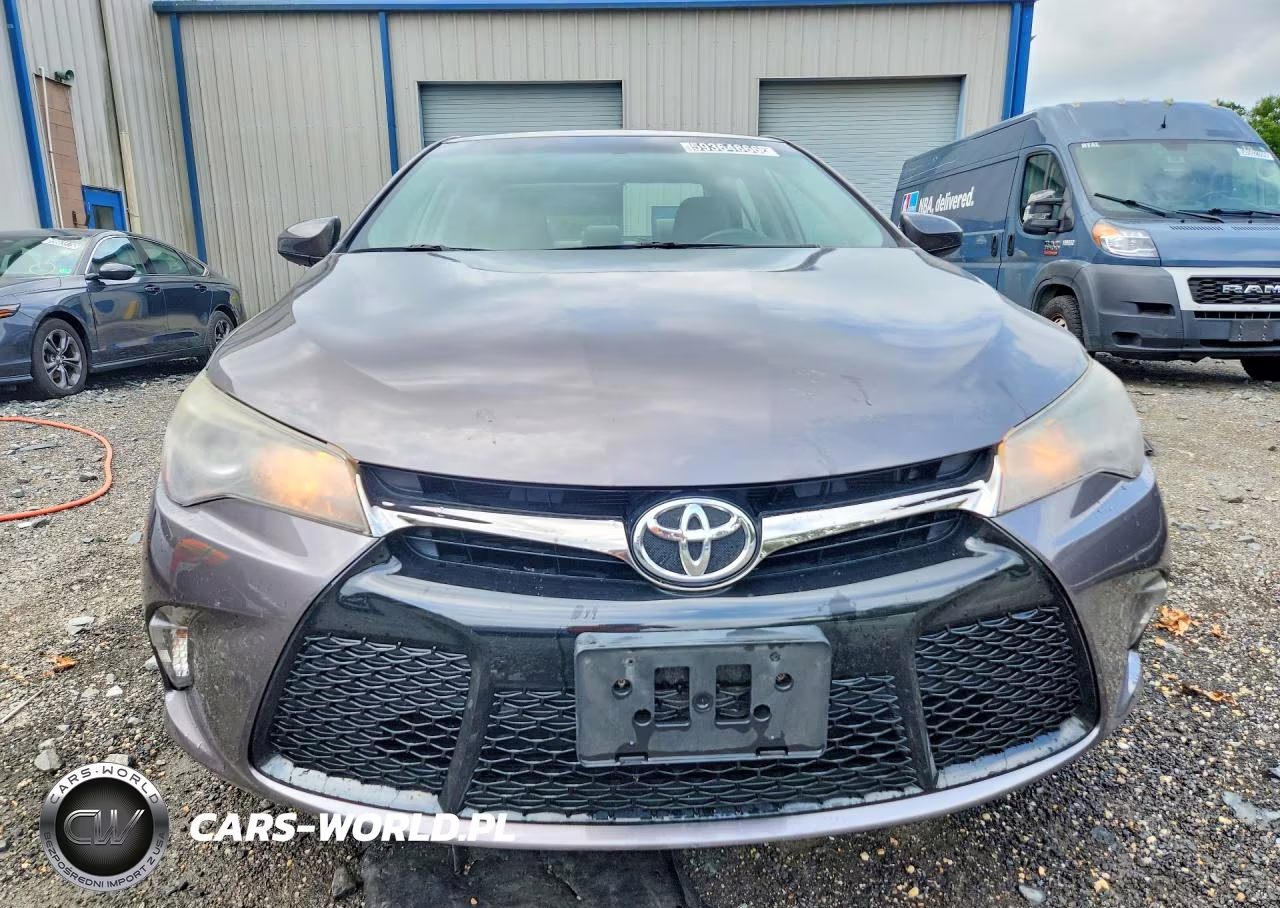2017 Toyota Camry Le VIN:4T1BF1FK8HU383644 - 5
