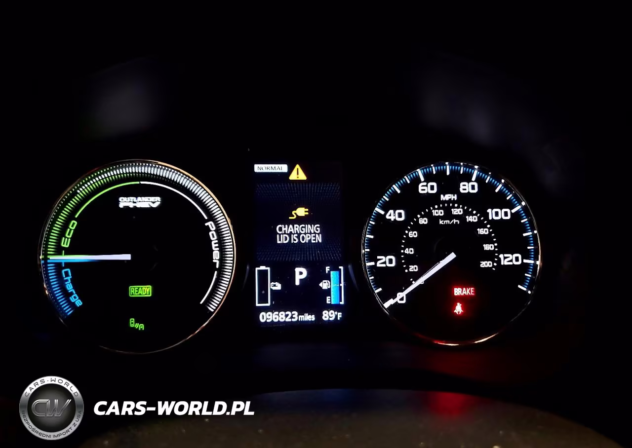 2020 Mitsubishi Outlander VIN:JA4J24A56LZ038813 - 9