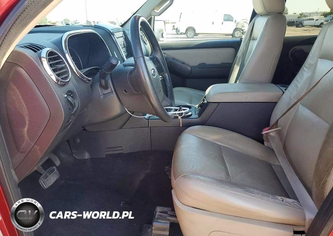 2008 Ford Explorer VIN:1FMEU63828UA67892 - 7