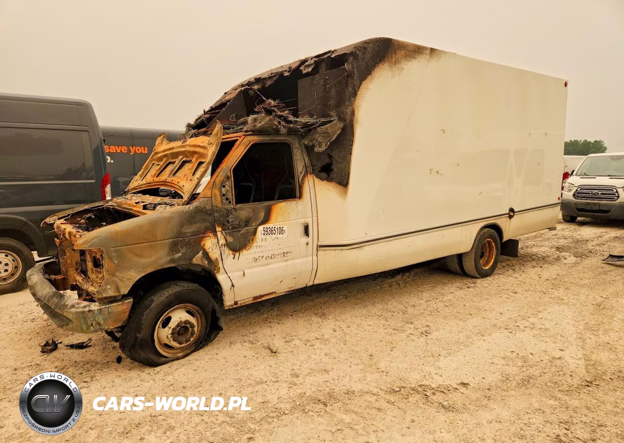 2015 Ford E350 Delivery Truck – zdjęcie 1 z 12