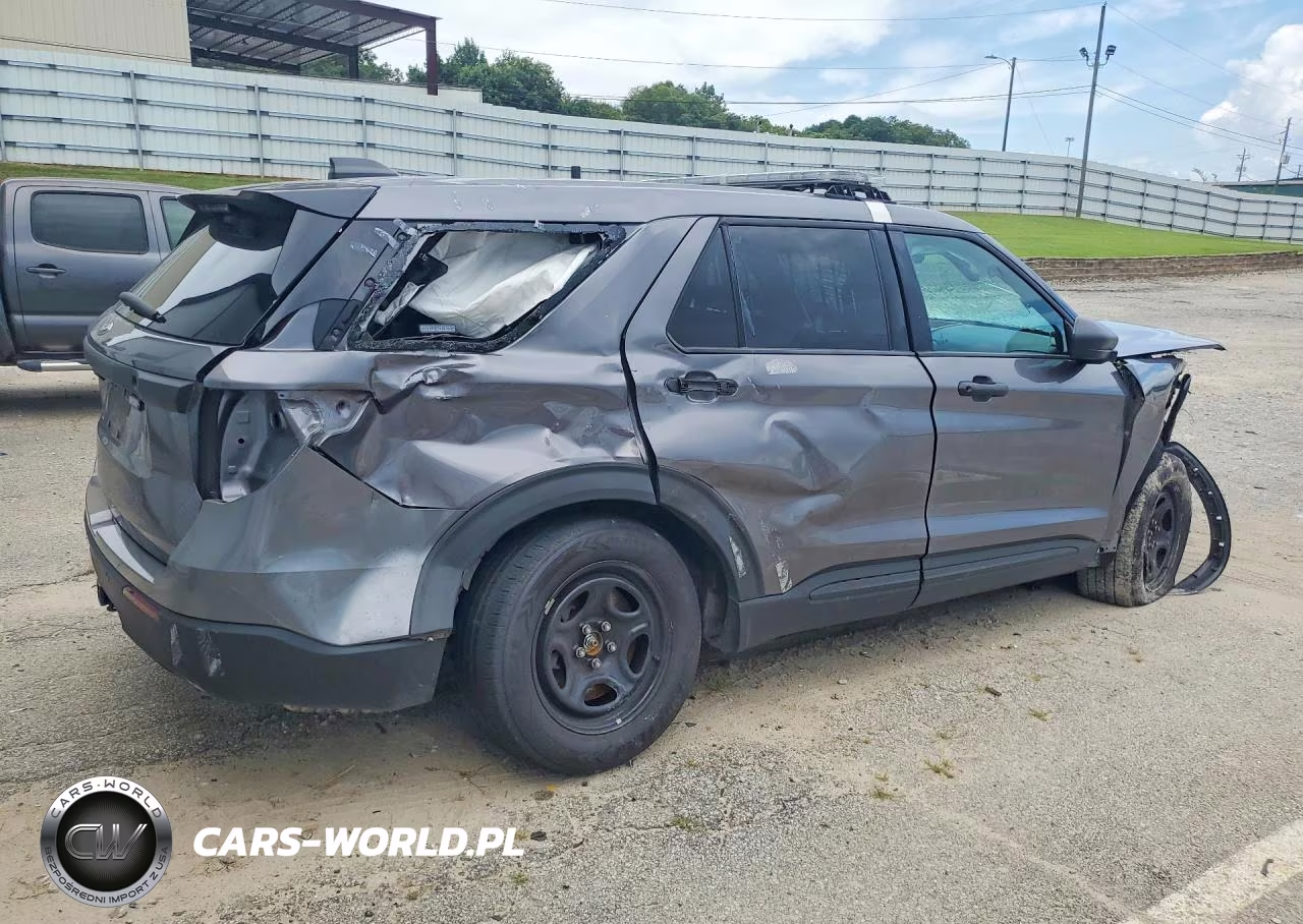 2025 Ford Explorer Police Interceptor VIN:1FM5K8AB1SGA73589 - 3