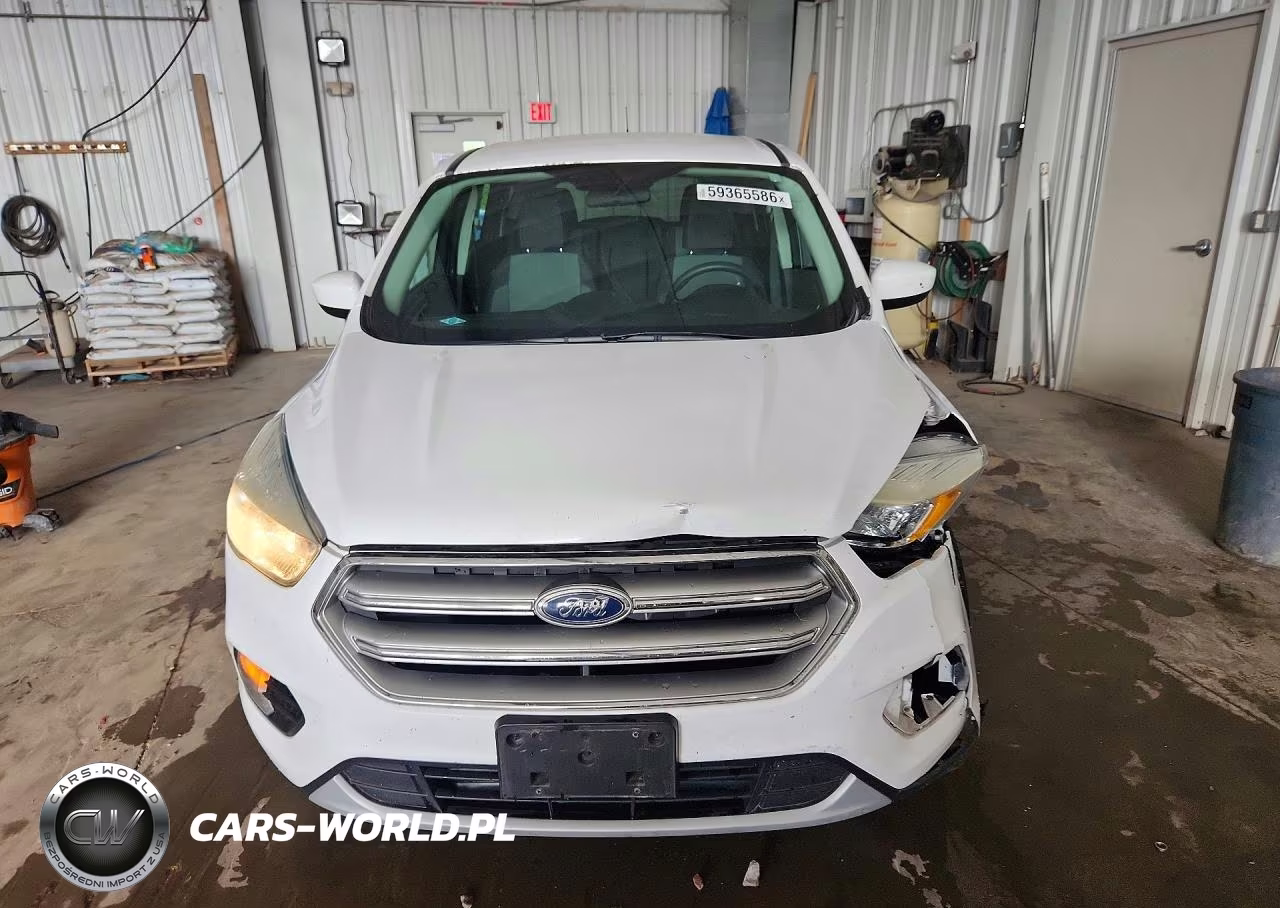 2017 Ford Escape Se VIN:1FMCU0GD9HUE87550 - 5