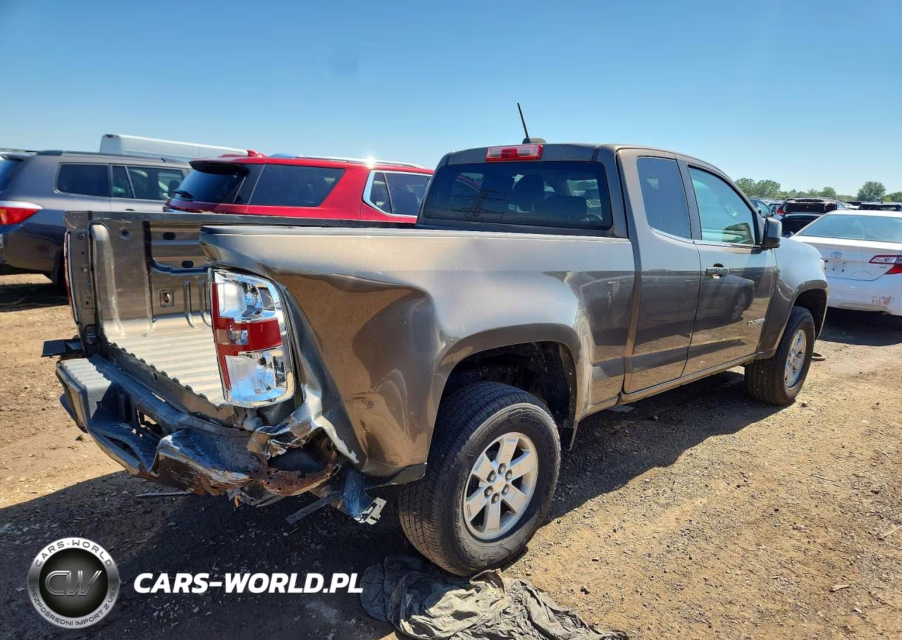 2015 Chevrolet Colorado VIN:1GCHSAEA4F1182745 - 3