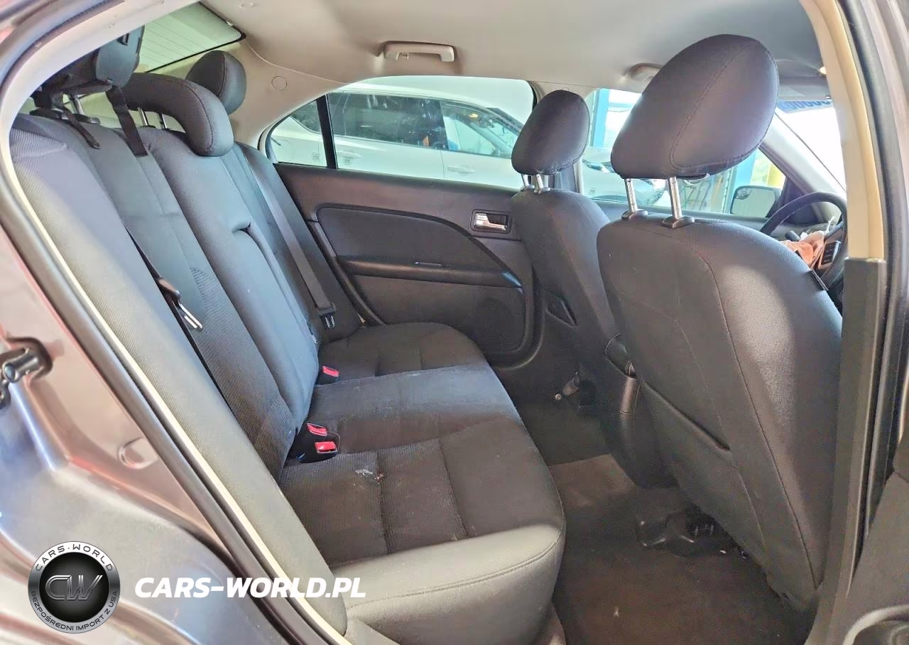 2011 Ford Fusion Se VIN:3FAHP0HA2BR320568 - 10