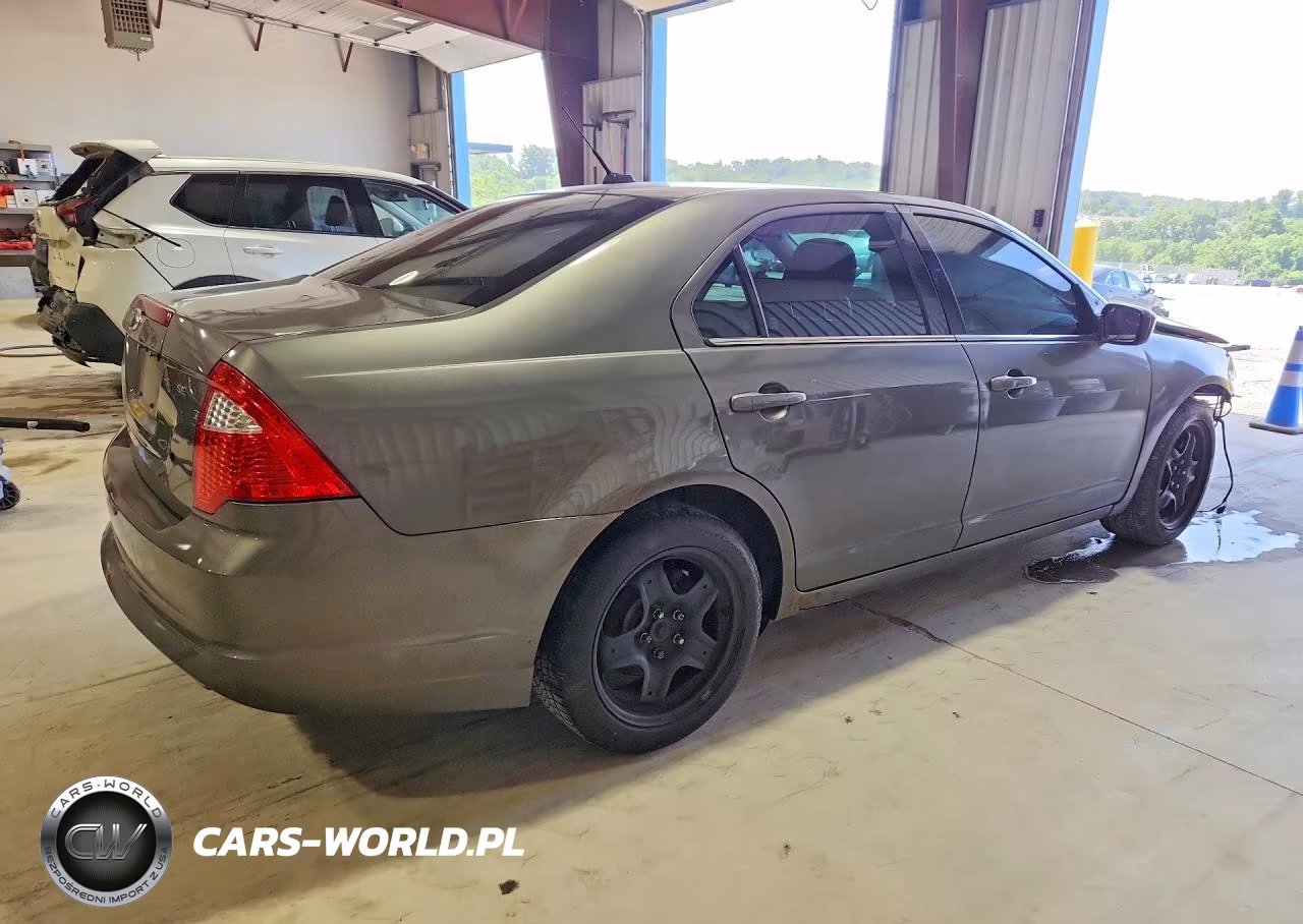 2011 Ford Fusion Se VIN:3FAHP0HA2BR320568 - 3