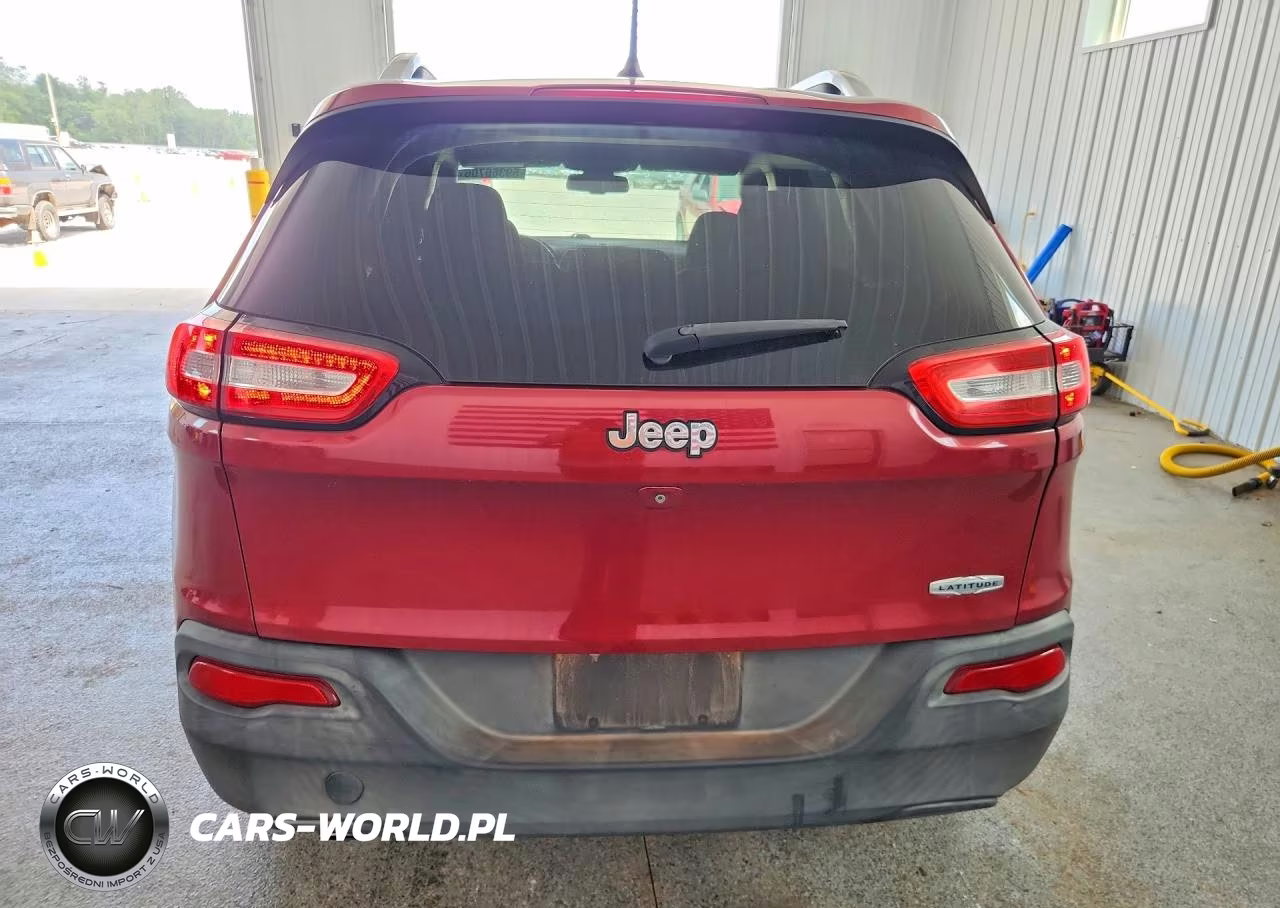 2014 Jeep Cherokee Latitude VIN:1C4PJLCB9EW249556 - 6
