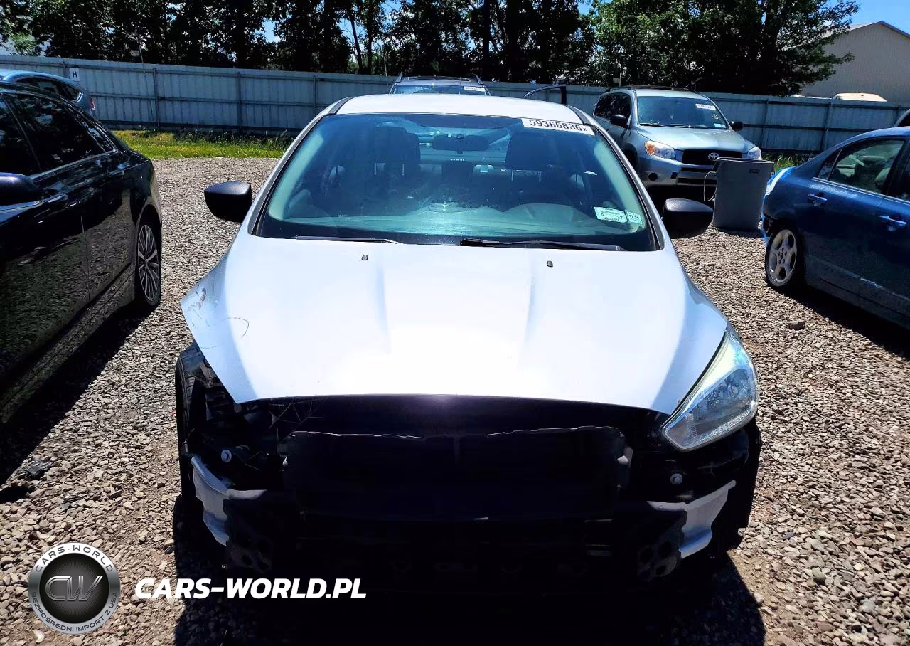 2016 Ford Focus S VIN:1FADP3E26GL304036 - 5