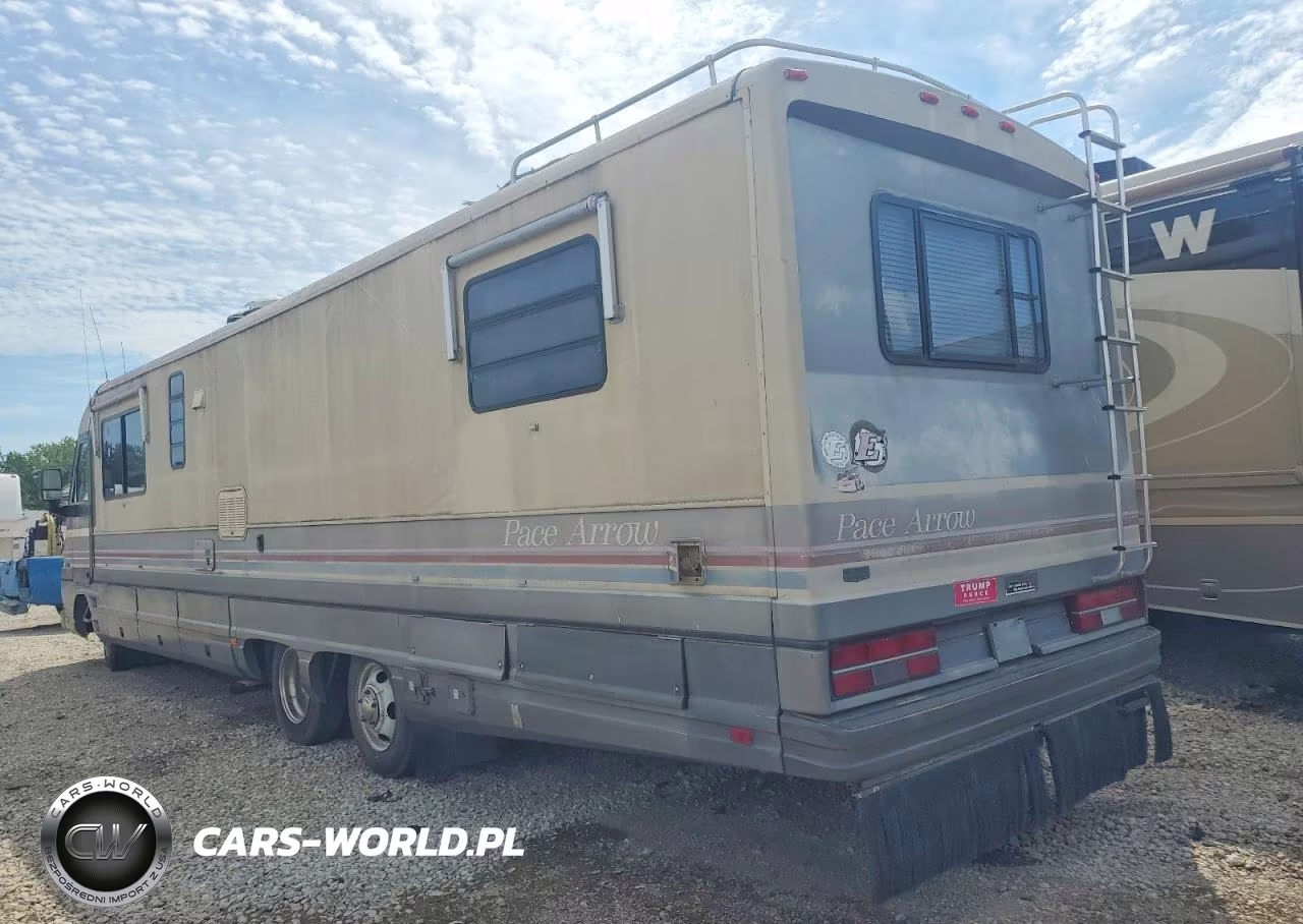 1990 Chevrolet P Series Rv VIN:1GBKP37N4L3314104 - 3